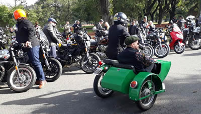 caravana de motociclistas