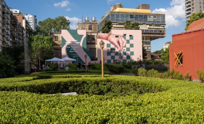 Plaza Borges